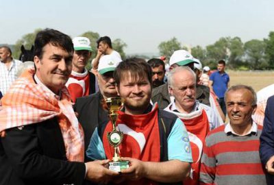 Bursa’da ‘Rahvan At Yarışları’ renkli görüntülere sahne oldu