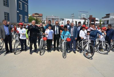 İzmit Belediyesi bisiklet dağıtmaya devam ediyor