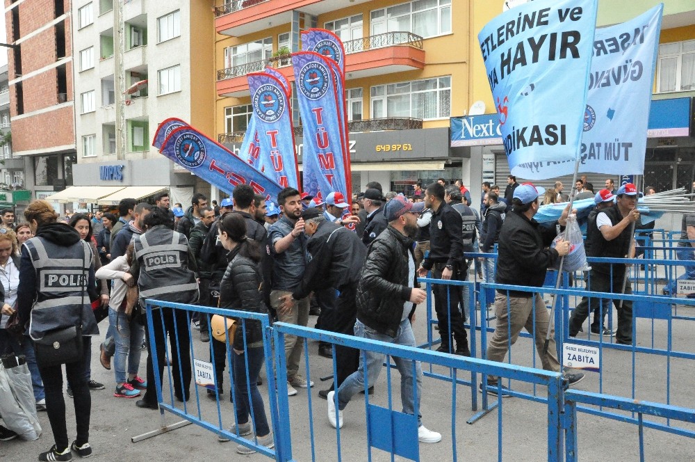 1 Mayıs Gebze’de coşkuyla kutlandı 1 Mayıs Gebze’de coşkuyla kutlandı