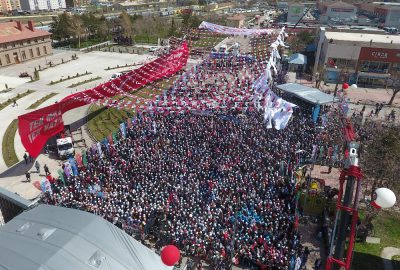 Erzurum’da 1 Mayıs coşkusu havadan görüntülendi