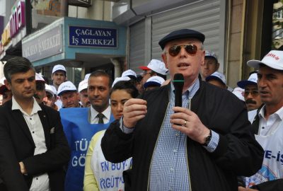 Başkan Kurt 1 Mayıs’ta işçilerle birlikte alanda