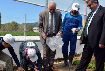 Engelleri tarımla aşıyorlar