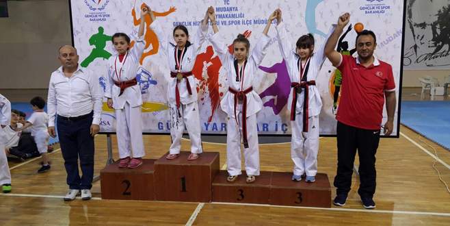 3 madalya kazandılar