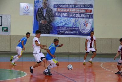 Futsal gençler yarı final müsabakaları başladı