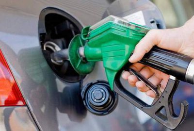 Akaryakıtta çifte indirim bekleniyor