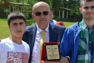 İznik’e otizm dostu ilçe plaketi