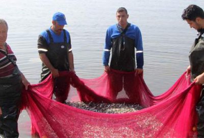 Bu göl ‘gümüş’ kaynıyor