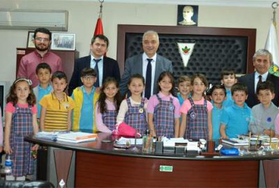 Tatlıoğlu’na minik konuklardan teşekkür