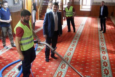 Bursa’da Ramazan öncesi camiler temizleniyor