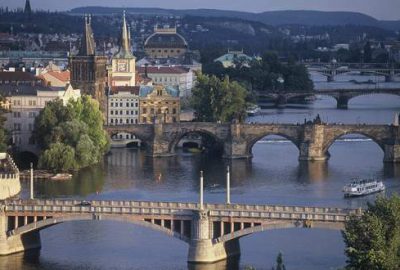 Çek Cumhuriyeti'nin başkenti Prag, dünyanın her yerinden gelen turistlere huzur