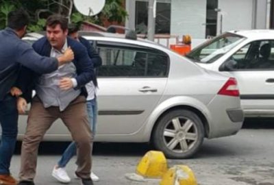 Kız meselesi yüzünden birbirine girdiler