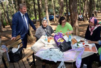 Engelliler piknikte gönüllerince eğlendi
