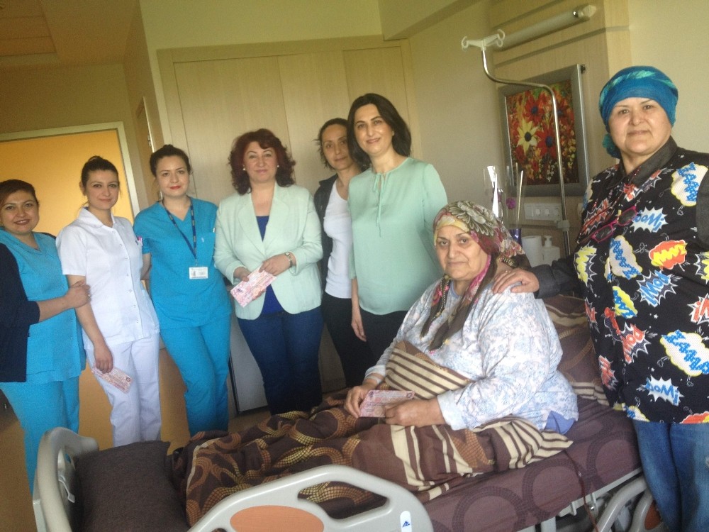 ESOGÜ Hastanesinde Anneler Günü kutlandı