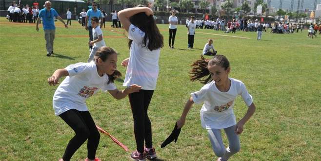 Spor Şenlikleri sokak oyunları ile renklendi