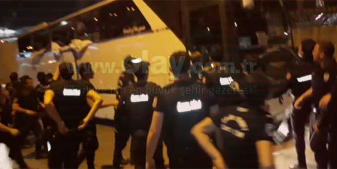 Beşiktaş taraftarına Bursa’da polis müdahalesi