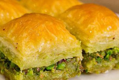 Ünlü baklavacı tahliye edildi