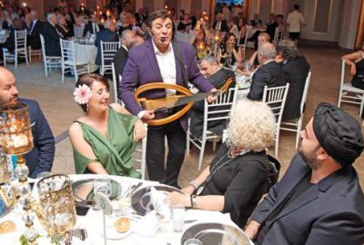 Coşkun Sabah’la çifte kutlama