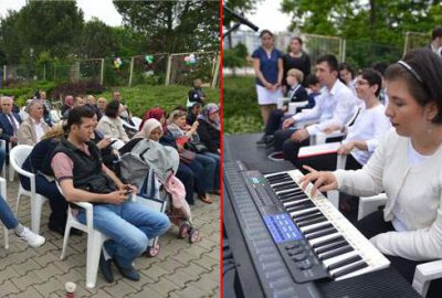 ‘Bizim Ev’de engeller müzikle aşılıyor