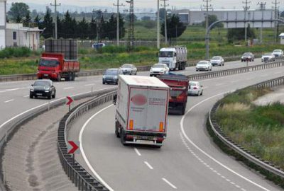 Bursa-İzmir yolunda 3 günlük tatil yoğunluğu