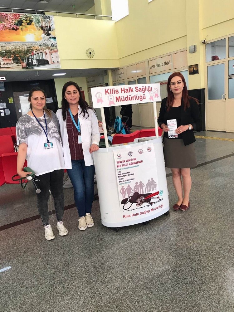 Dünya Hipertansiyon Günü nedeniyle stant açıldı