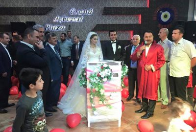 Kara ile Tekçe ailesinin mutlu günü