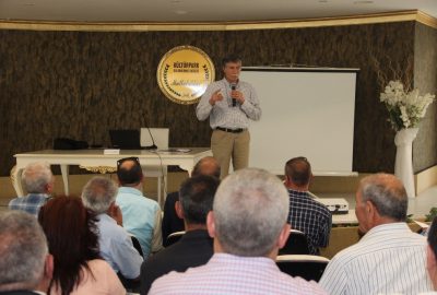 Konaklı muhtarlara liderlik eğitimi