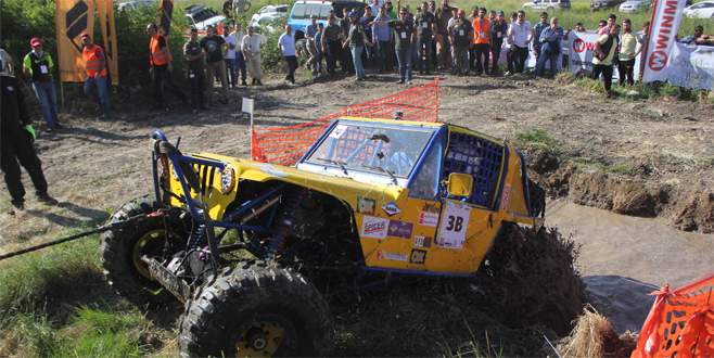 Trial’de şov başladı