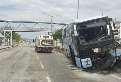 AK Partilileri taşıyan otobüs Polatlı’da kaza yaptı: 26 yaralı