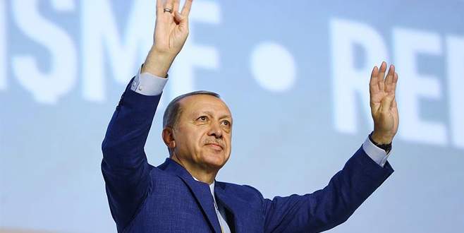 Erdoğan yeniden AK Parti lideri