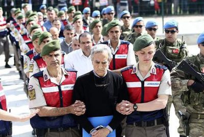 Darbe planlayıcılarının savunmaları alınıyor