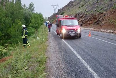 Otomobil uçuruma yuvarlandı: 5 yaralı