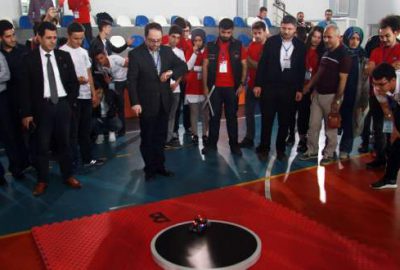 Sumocu robotlar Bursa’da yarıştı