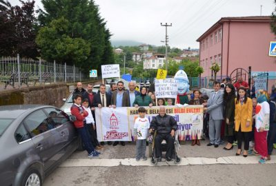 Kartepeli minikler engellileri unutmadı