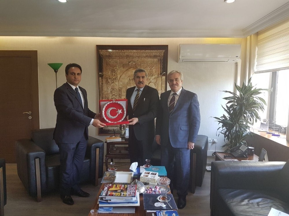 Çaldıran’da kültür merkezi ve kütüphane girişimi