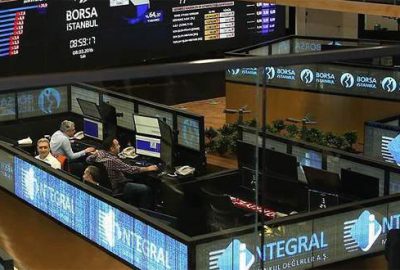 Borsa günü yeniden rekorla kapattı