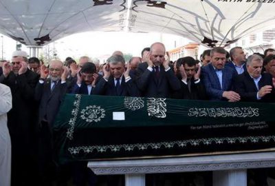 Akif Emre son yolculuğuna uğurlandı