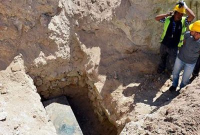 Buldukları lahdi jandarmaya satmaya çalışınca yakalandılar