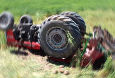 Bursa’da traktör devrildi: 7 yaralı