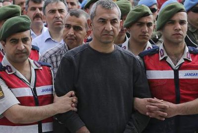 Darbe planlayıcılarının savunmaları alınıyor