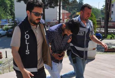 Bursa’da kaçarken kaza yapan hırsızlar, çaldıkları çelik kasayı baraja attı