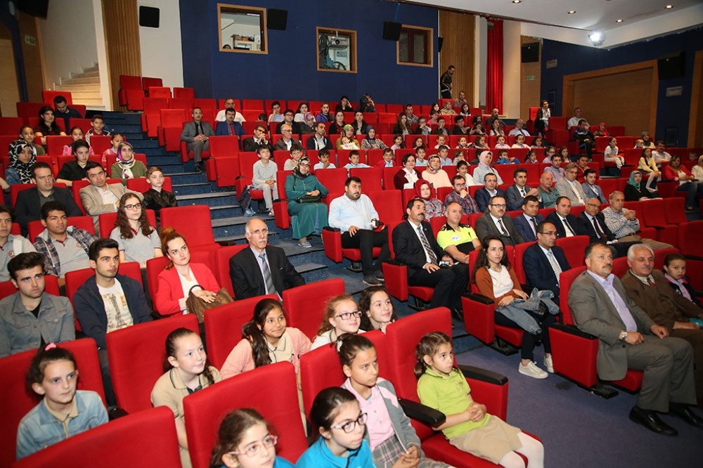 ‘Trafikte Önce Can Güvenliği’ yarışmasında ödüller sahiplerini buldu