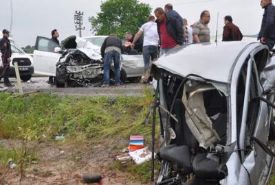 Bursa’da feci kaza! Paramparça olan araçtan sağ kurtuldu