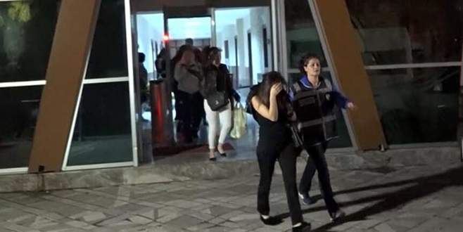 Fuhuş yapan 35 yabancı uyruklu kadın sınır dışı edildi