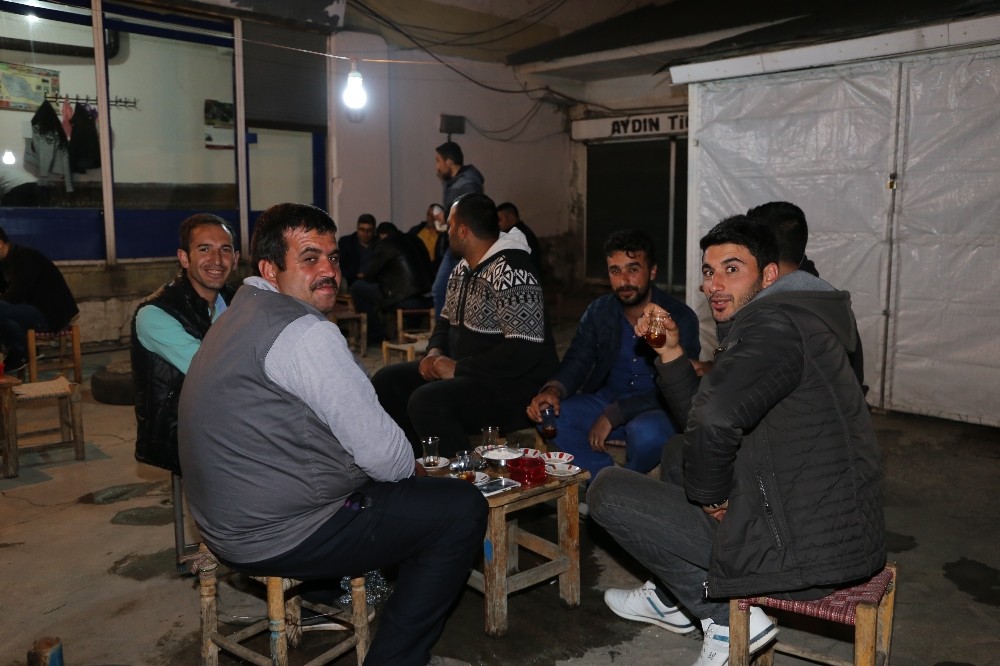 Kaymakam Çetin vatandaşlarla bir araya geldi