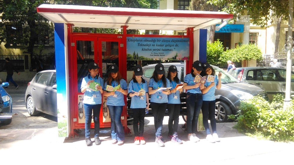 Minik zabıtalardan kitap okuyun çağrısı