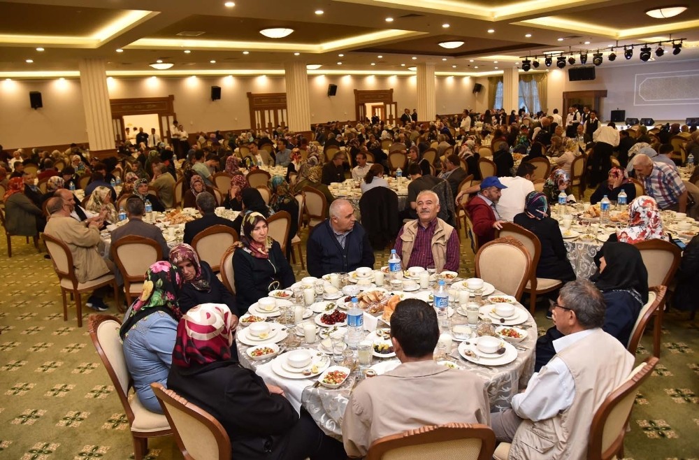 Altındağlılar iftar programında buluştu