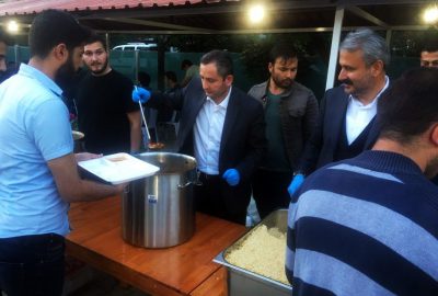 Başkan Sungur, iftarda gençlerle buluştu