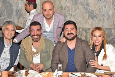 Ünlüler iftarda buluştu