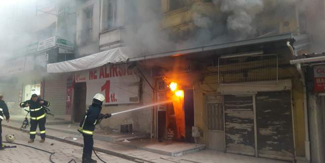 Bursa’da tarihi çarşıda yangın