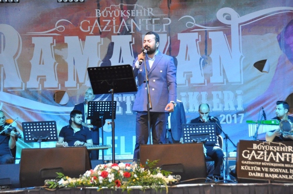 Şahin, Niziplilerle iftarda bir araya geldi